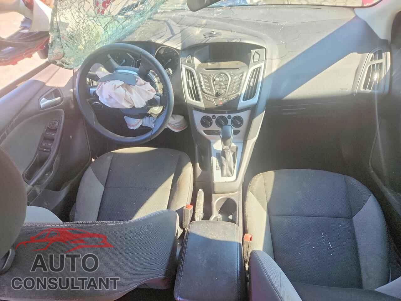 FORD FOCUS 2014 - 1FADP3F21EL222033