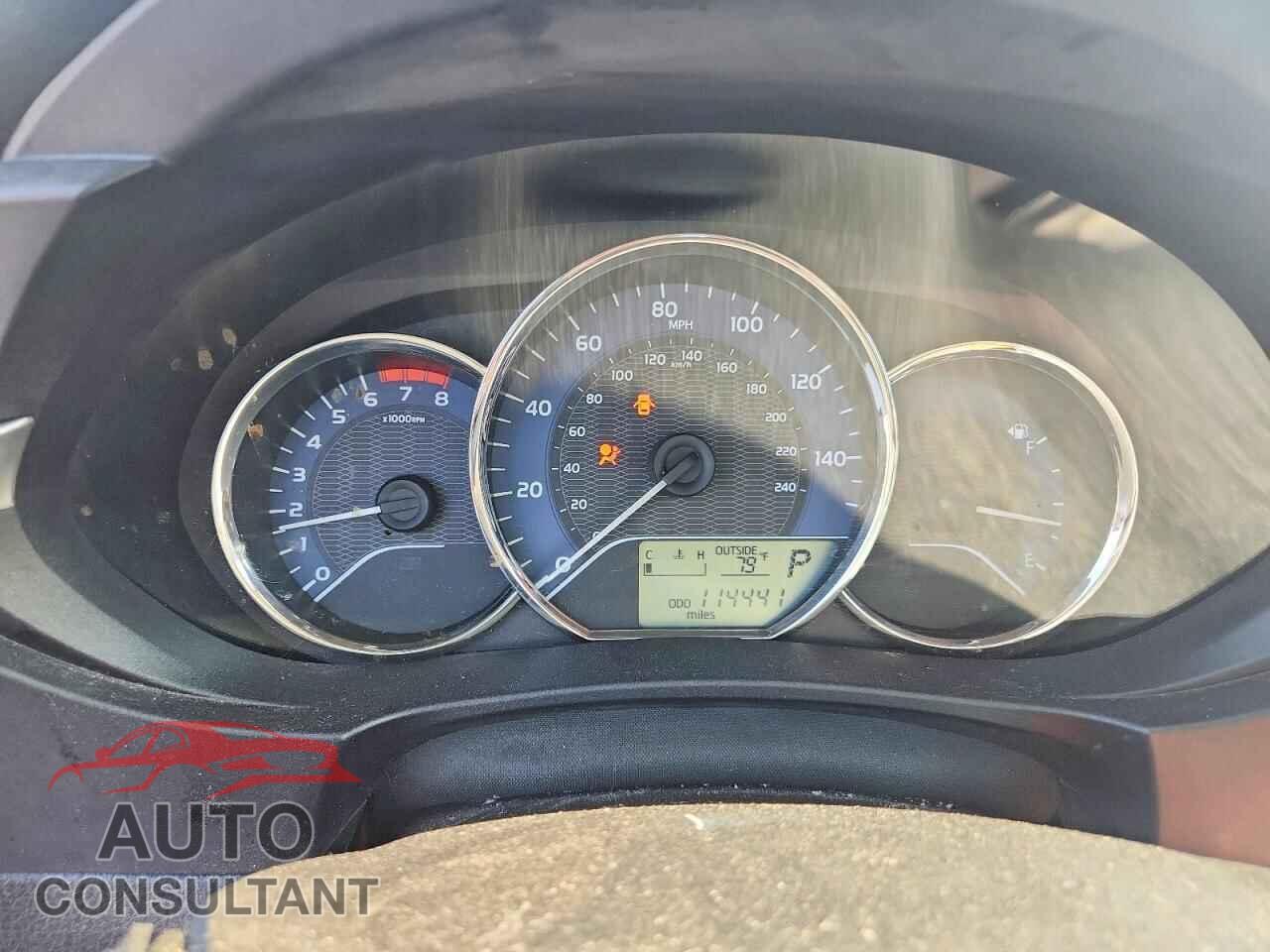 TOYOTA COROLLA 2015 - 5YFBURHE2FP339925