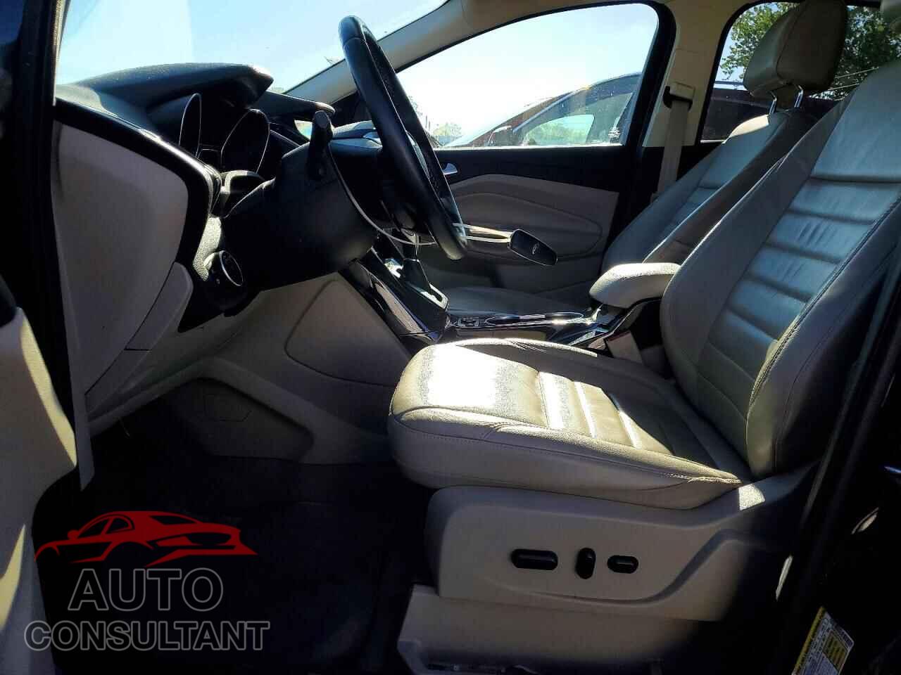 FORD ESCAPE 2016 - 1FMCU9J93GUC17964