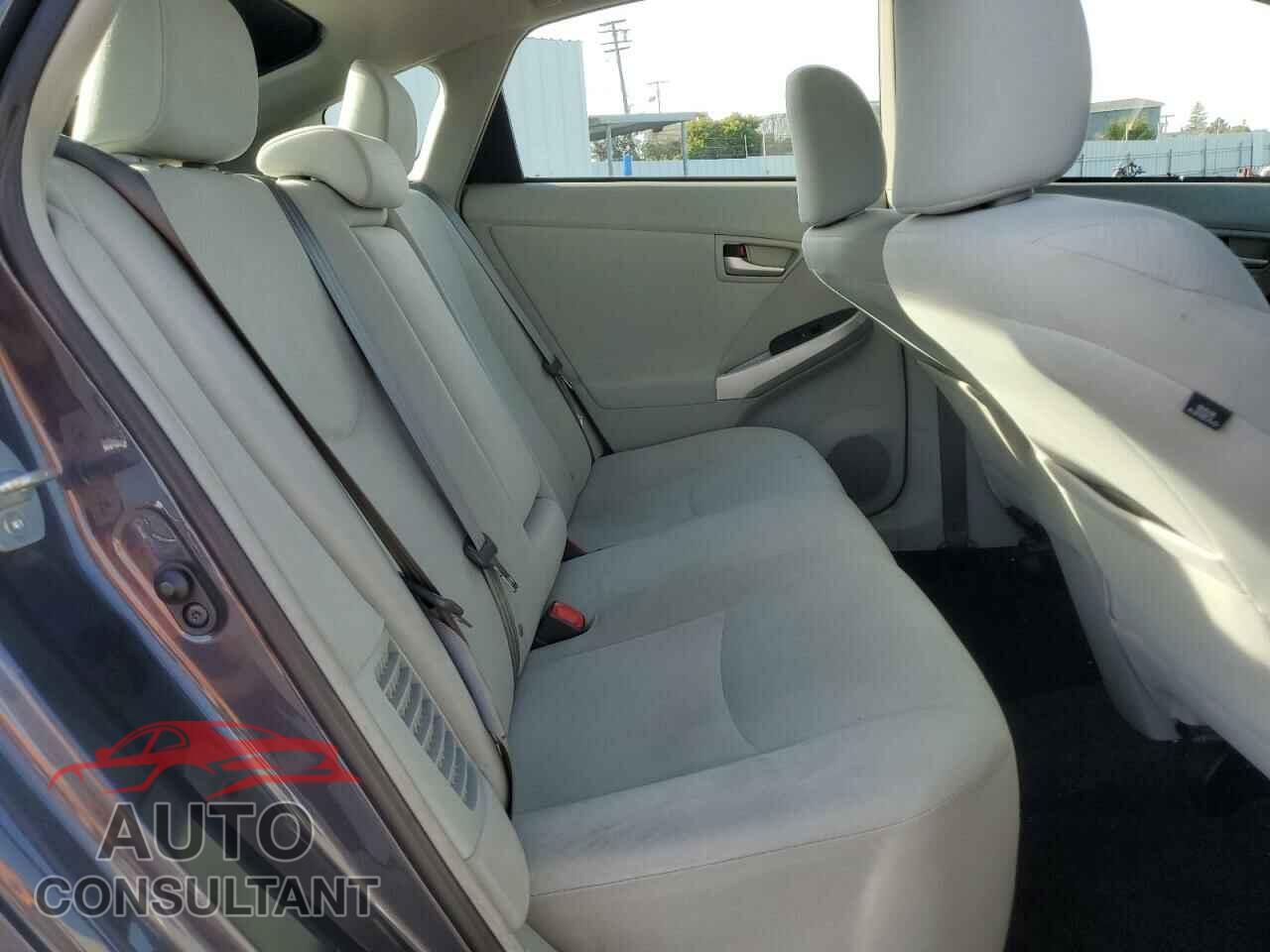 TOYOTA PRIUS 2013 - JTDKN3DU0D1723596