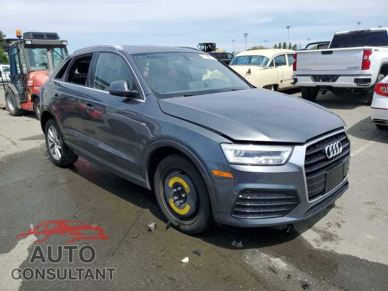 AUDI Q3 2018 - WA1HCCFS7JR018359