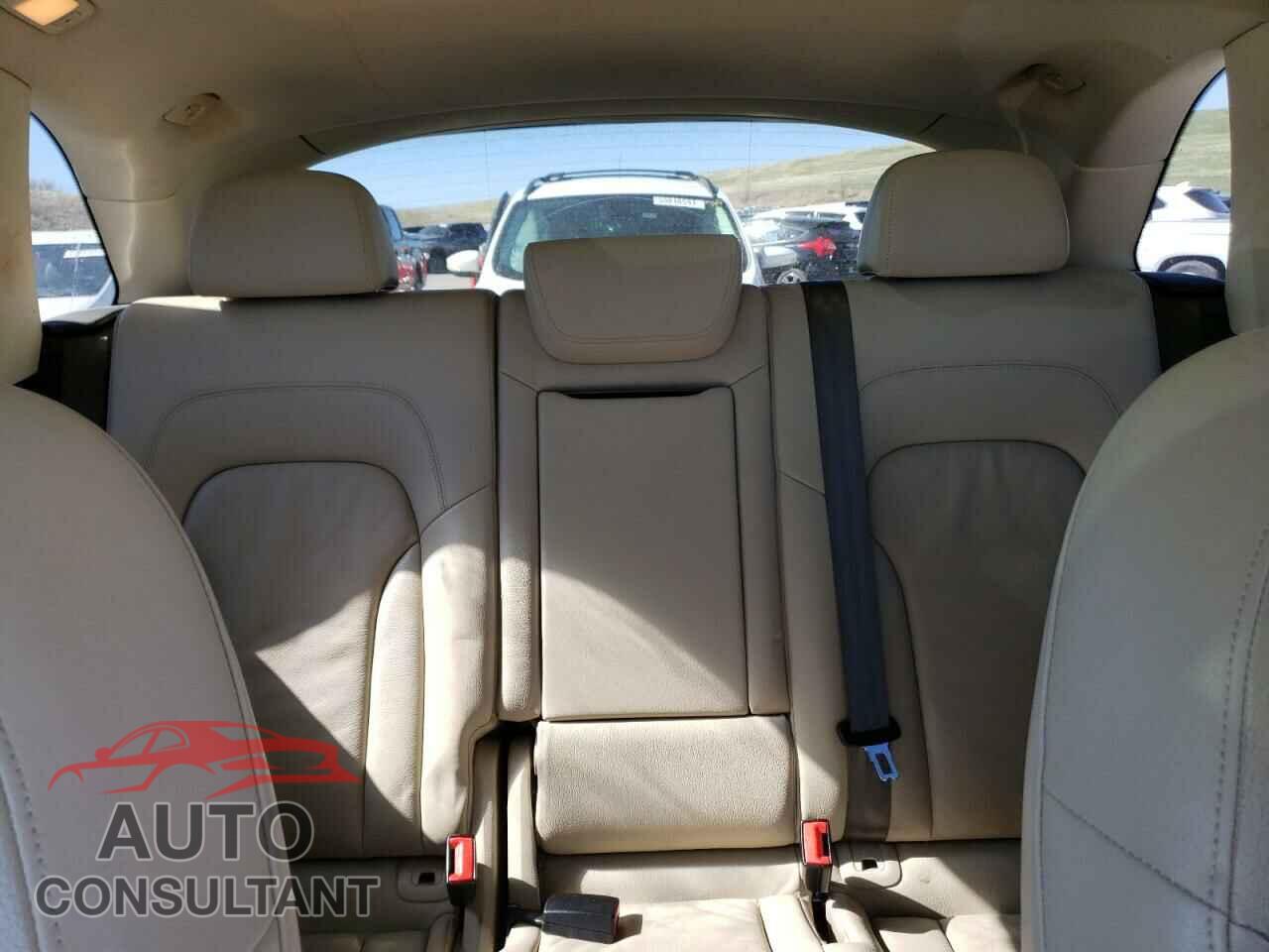 AUDI Q5 2017 - WA1C2AFP1HA077817