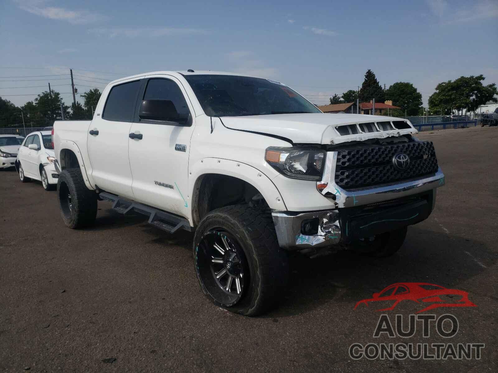 TOYOTA TUNDRA 2018 - 5TFDW5F18JX748694