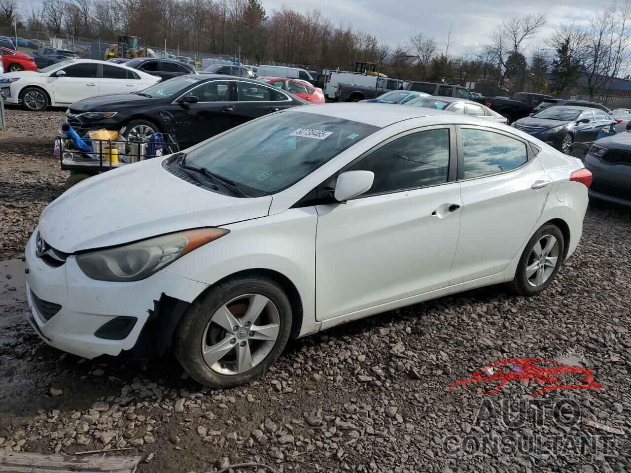 HYUNDAI ELANTRA 2013 - 5NPDH4AE3DH341980