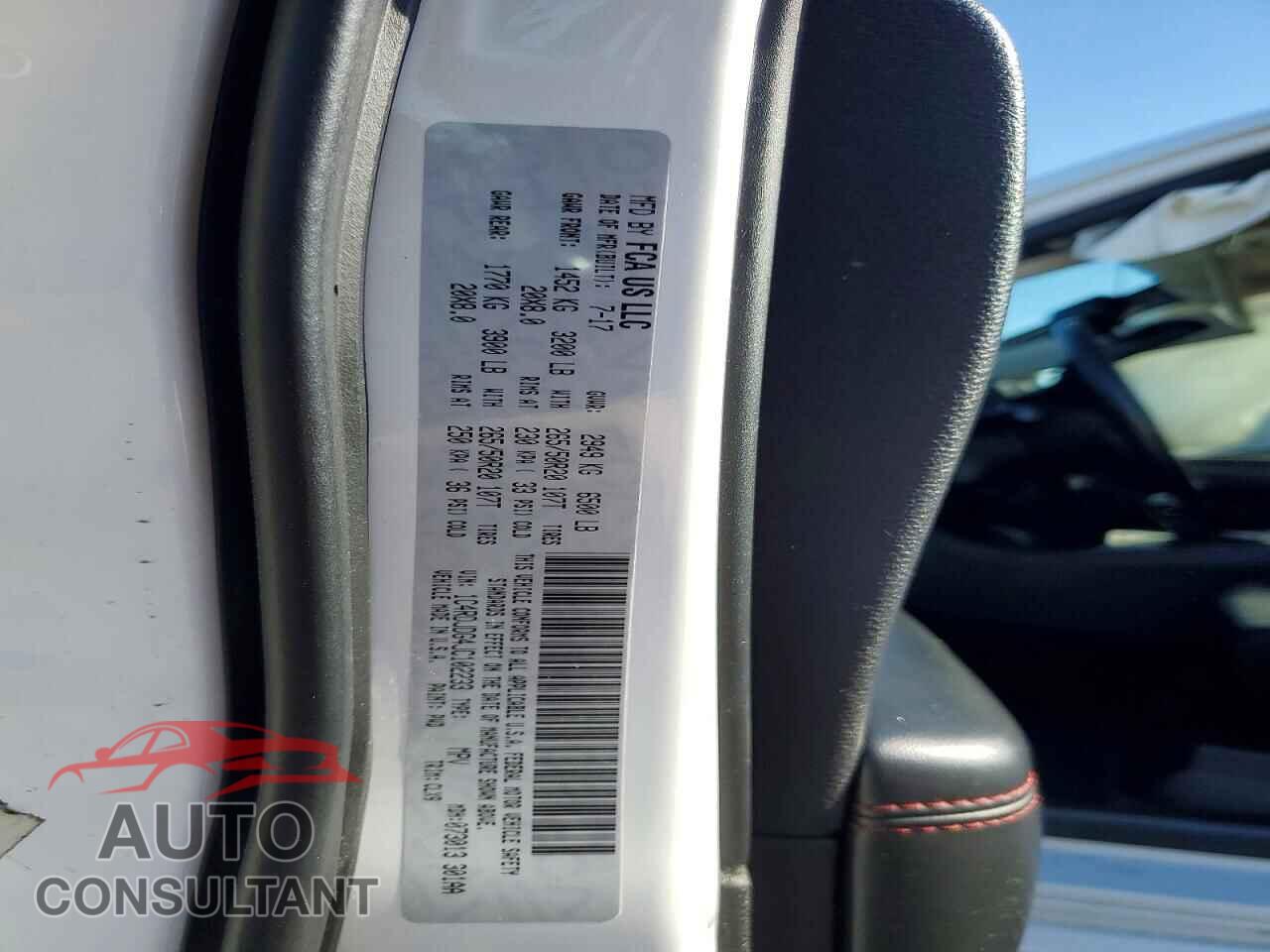 DODGE DURANGO 2018 - 1C4RDJDG4JC102233
