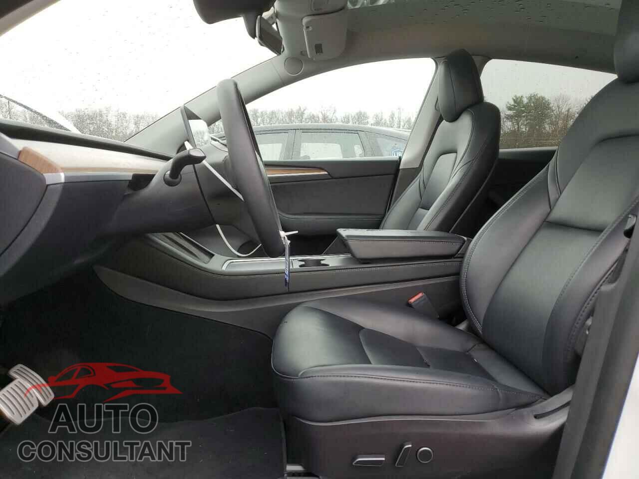 TESLA MODEL Y 2023 - 7SAYGDEF2PF600021