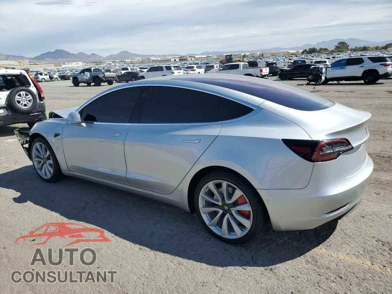 TESLA MODEL 3 2018 - 5YJ3E1EA2JF015351