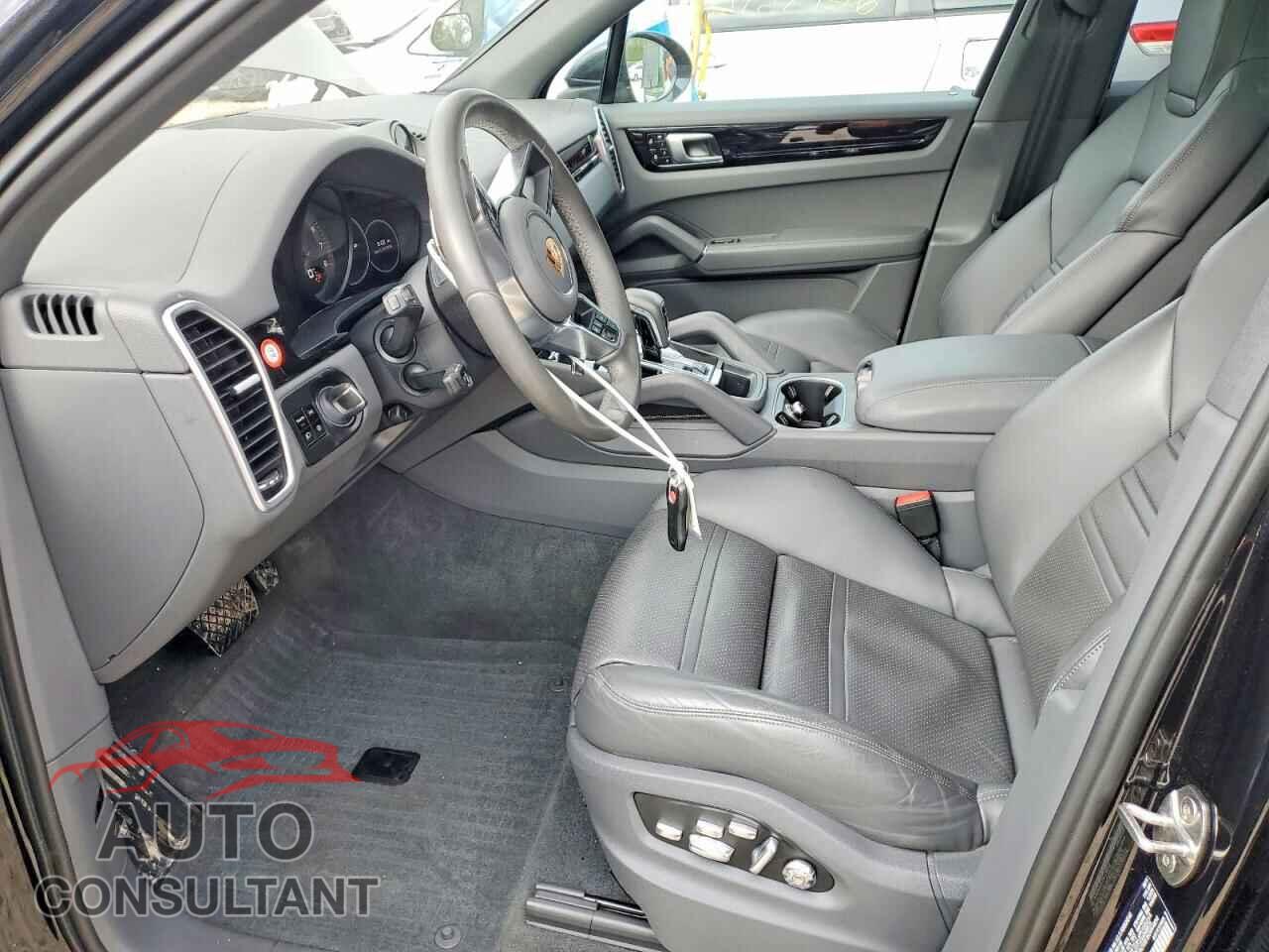 PORSCHE CAYENNE 2019 - WP1AA2AY0KDA12578