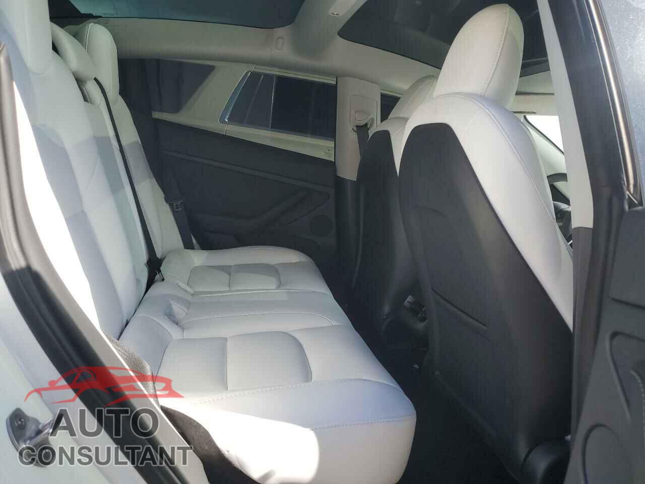 TESLA MODEL 3 2022 - 5YJ3E1EA3NF362306