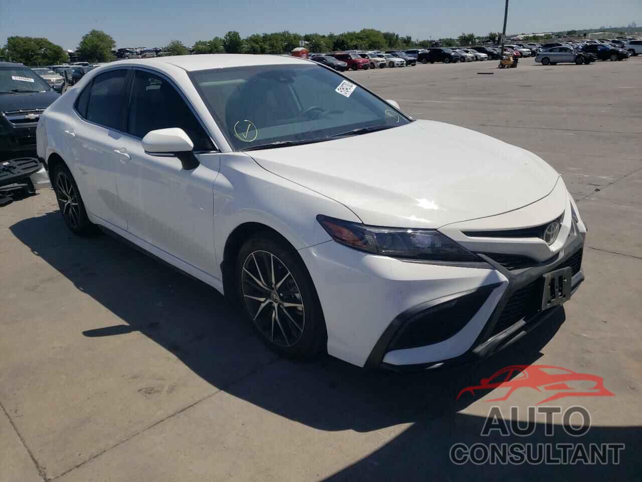 TOYOTA CAMRY 2022 - 4T1G11AK9NU669137