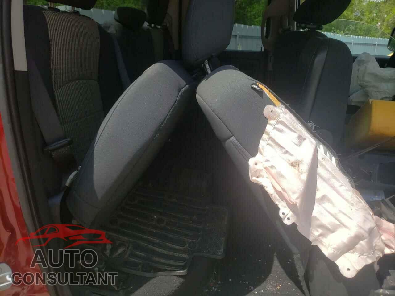 DODGE RAM 1500 2012 - 1C6RD6FPXCS323183