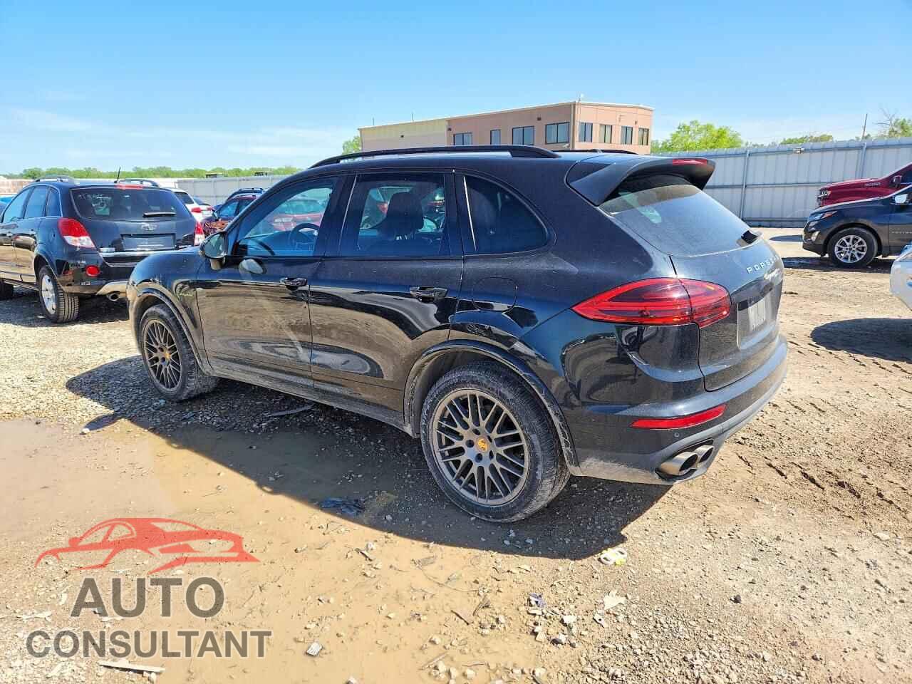 PORSCHE CAYENNE 2017 - WP1AE2A21HLA68303