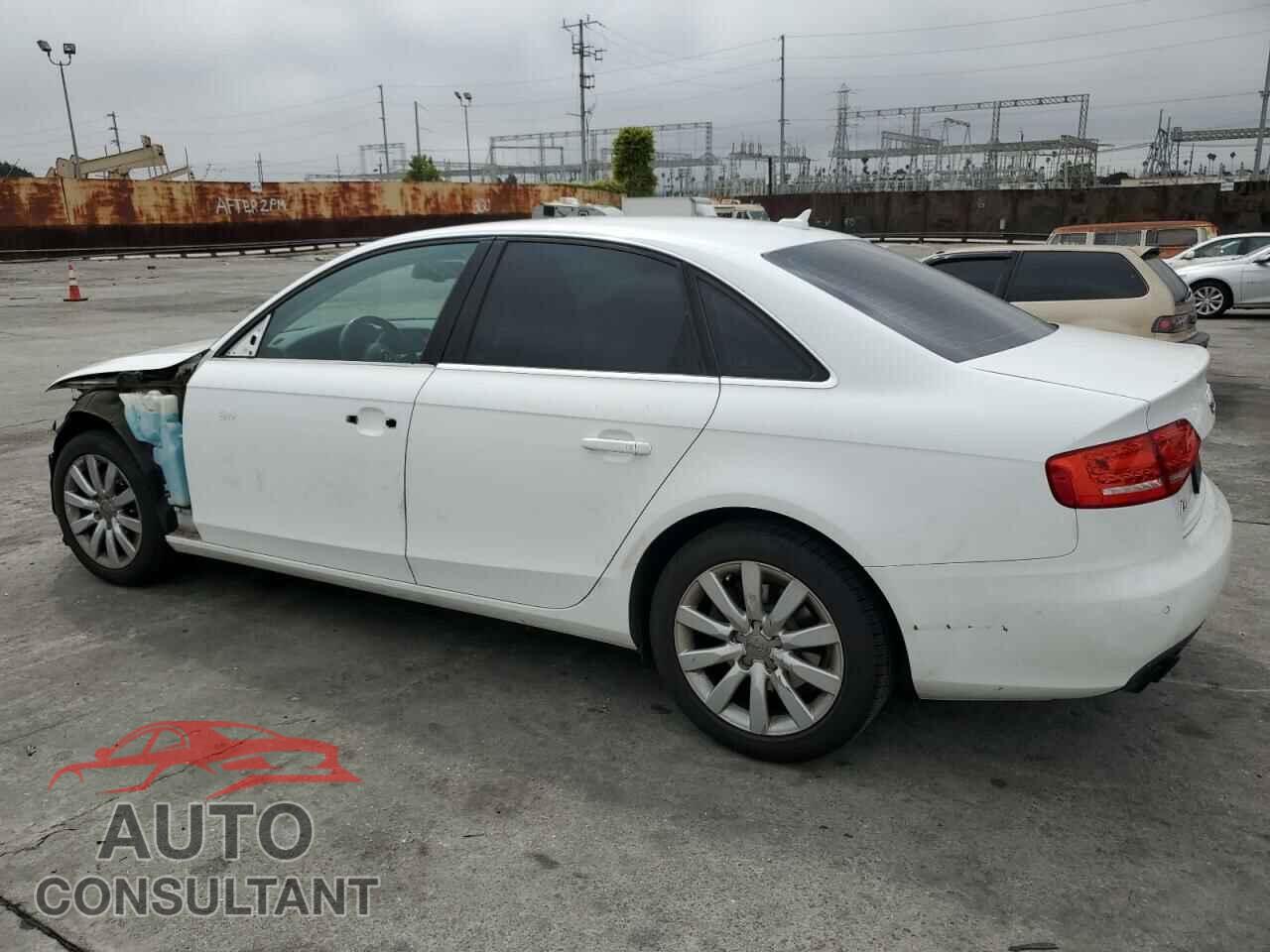AUDI A4 2011 - WAUEFAFL2BN016540