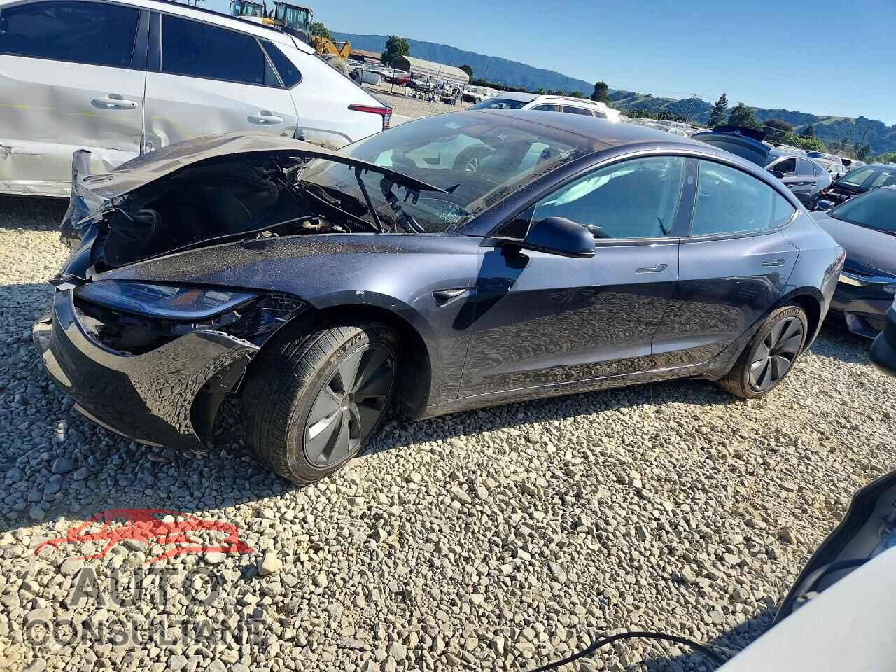 TESLA MODEL 3 2026 - 5YJ3E1EBXTF123647