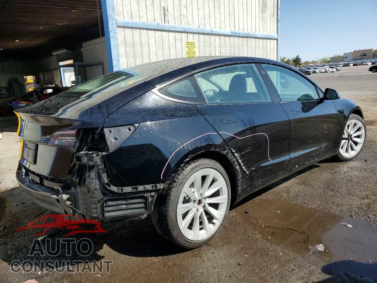TESLA MODEL 3 2022 - 5YJ3E1EA8NF372393