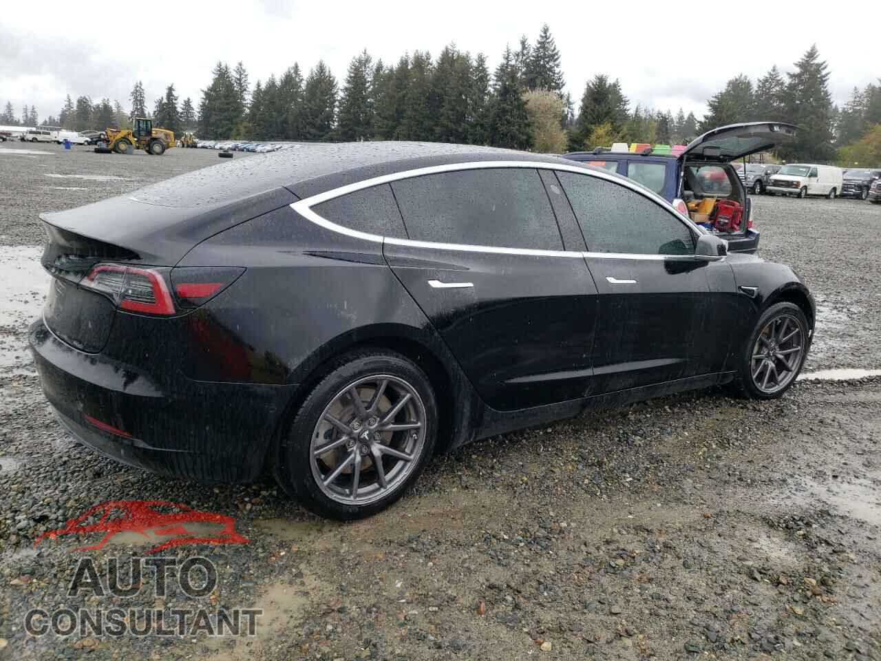 TESLA MODEL 3 2018 - 5YJ3E1EA3JF157045