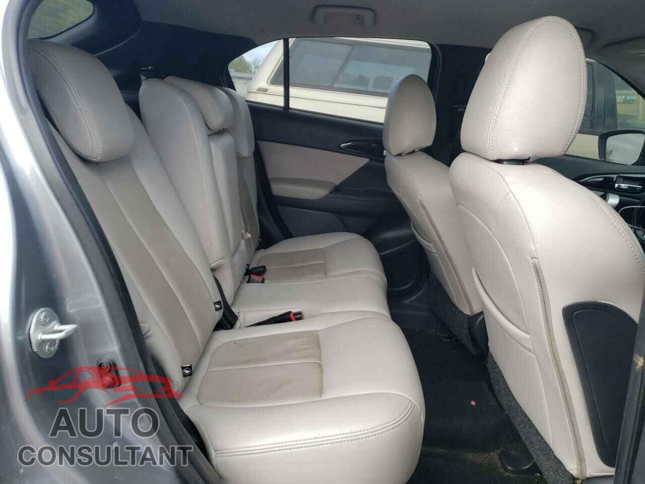 MITSUBISHI ECLIPSE 2018 - JA4AT5AA0JZ038688
