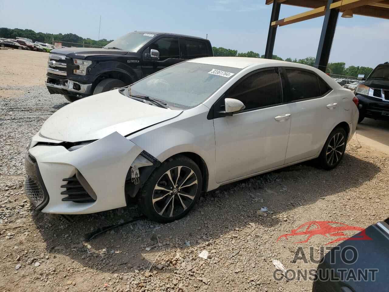 TOYOTA COROLLA 2018 - 5YFBURHE2JP803885