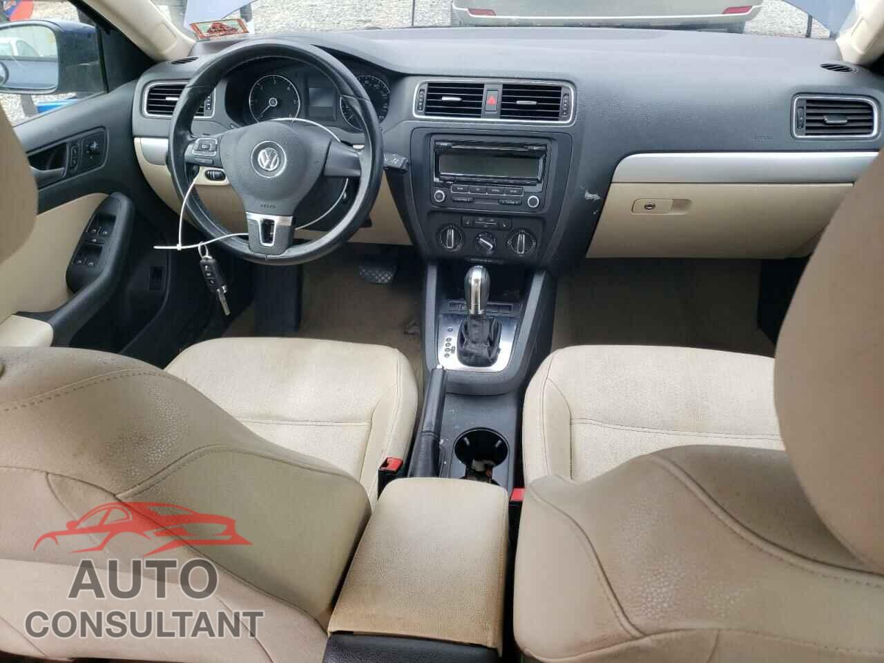 VOLKSWAGEN JETTA 2012 - 3VWLL7AJ5CM400879
