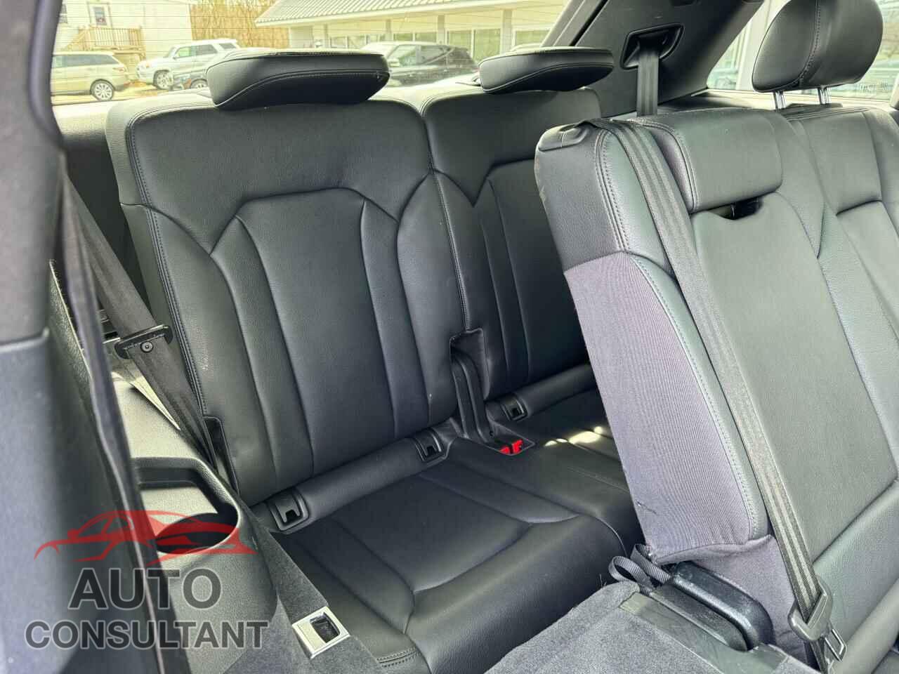 AUDI Q7 2017 - WA1LAAF74HD012350