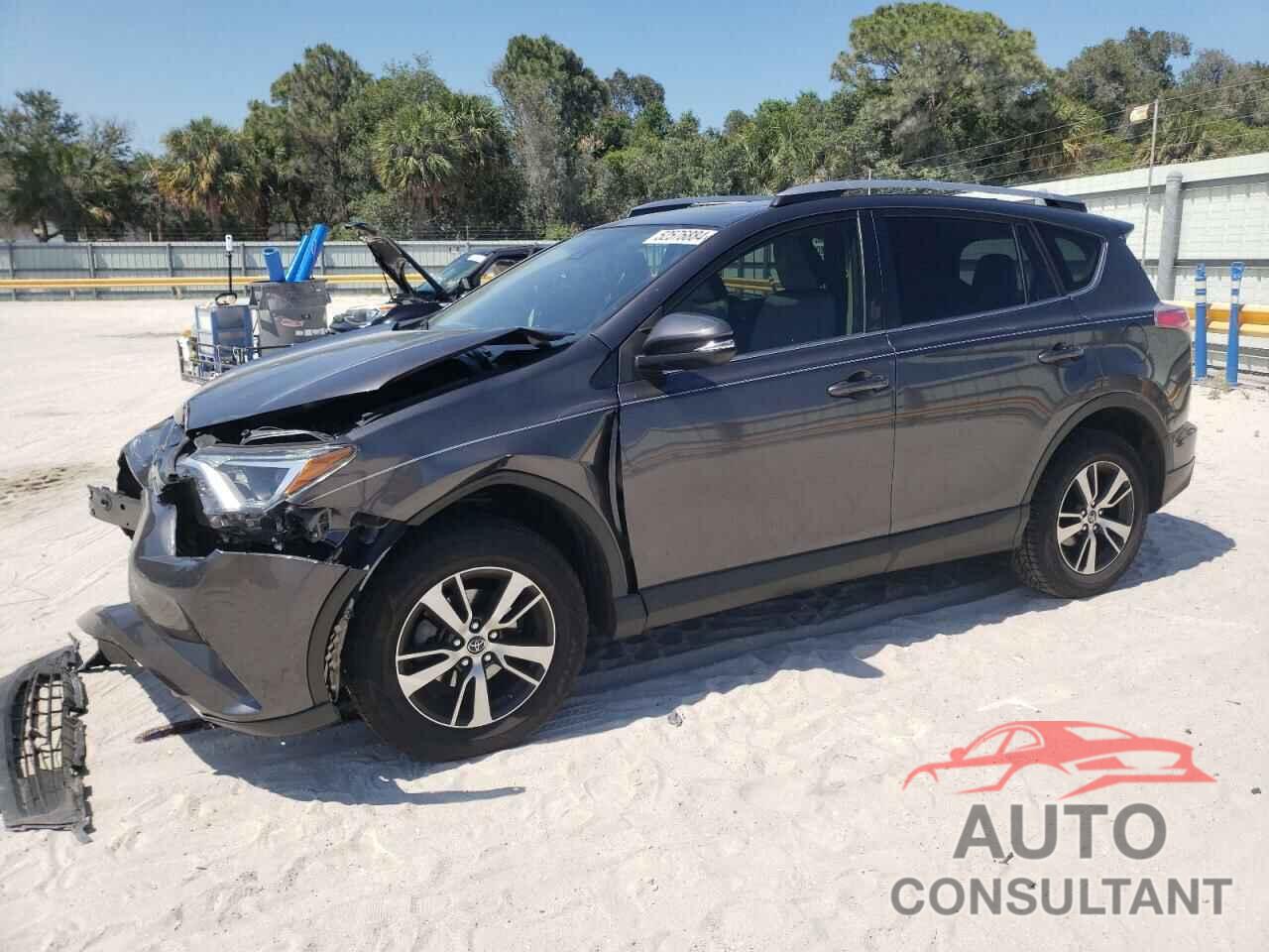 TOYOTA RAV4 2017 - JTMWFREV0HJ710474