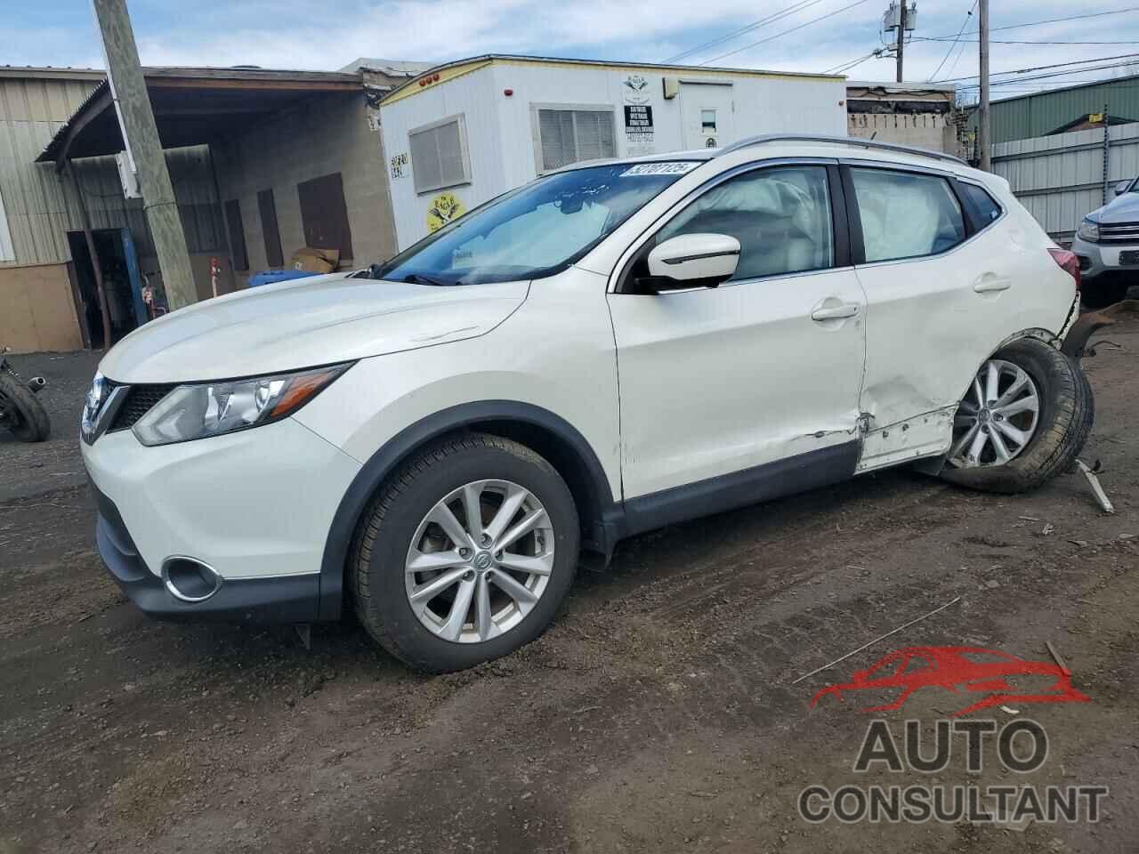 NISSAN ROGUE 2018 - JN1BJ1CR6JW209735