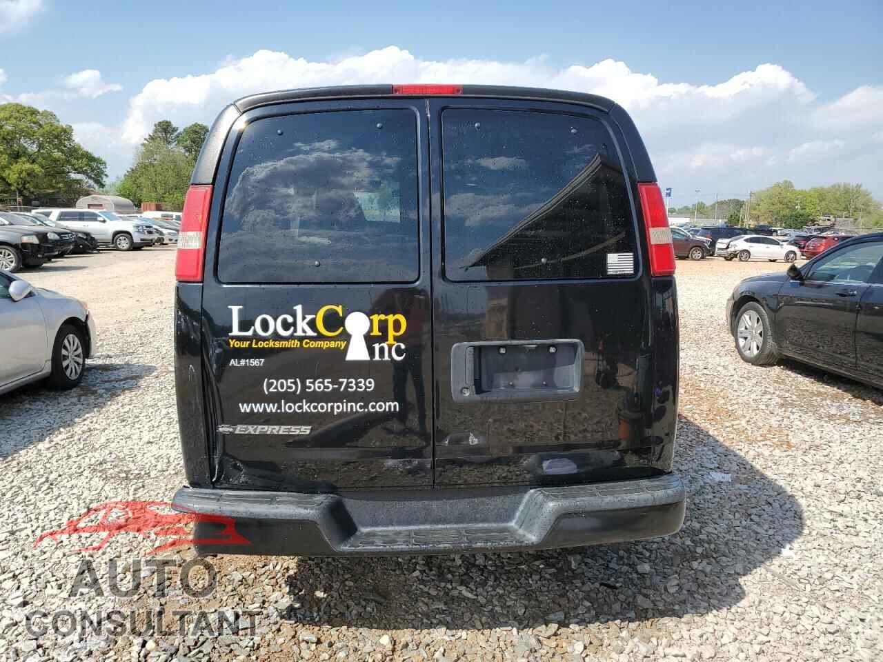 CHEVROLET EXPRESS 2013 - 1GNSGBF48D1172679