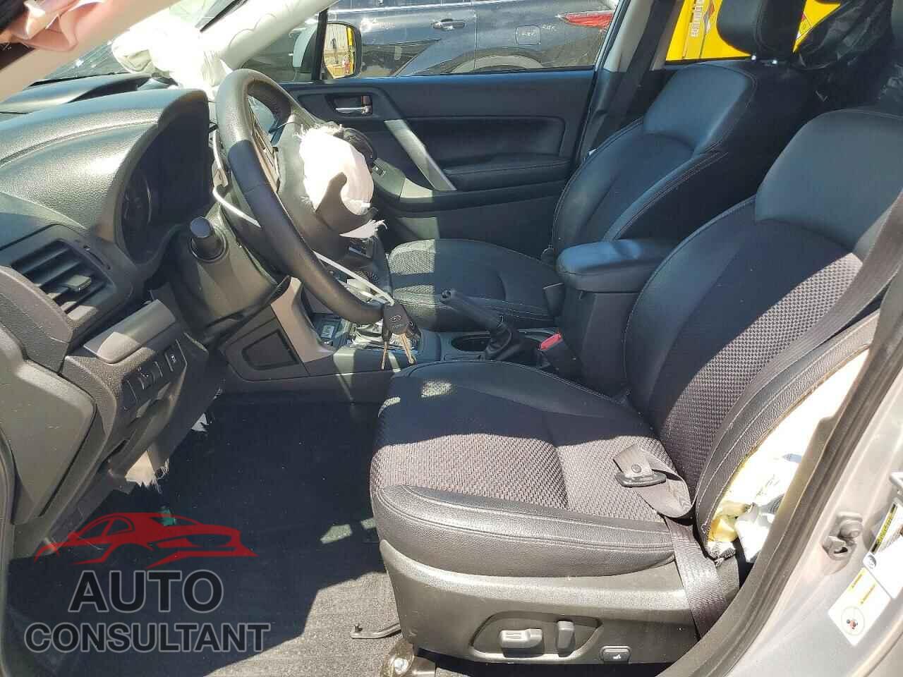SUBARU FORESTER 2015 - JF2SJGDC2FH497938