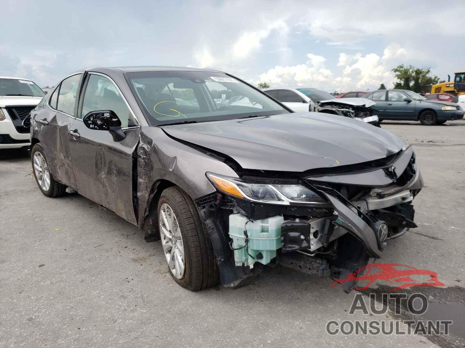 TOYOTA CAMRY 2018 - 4T1B11HK6JU586940