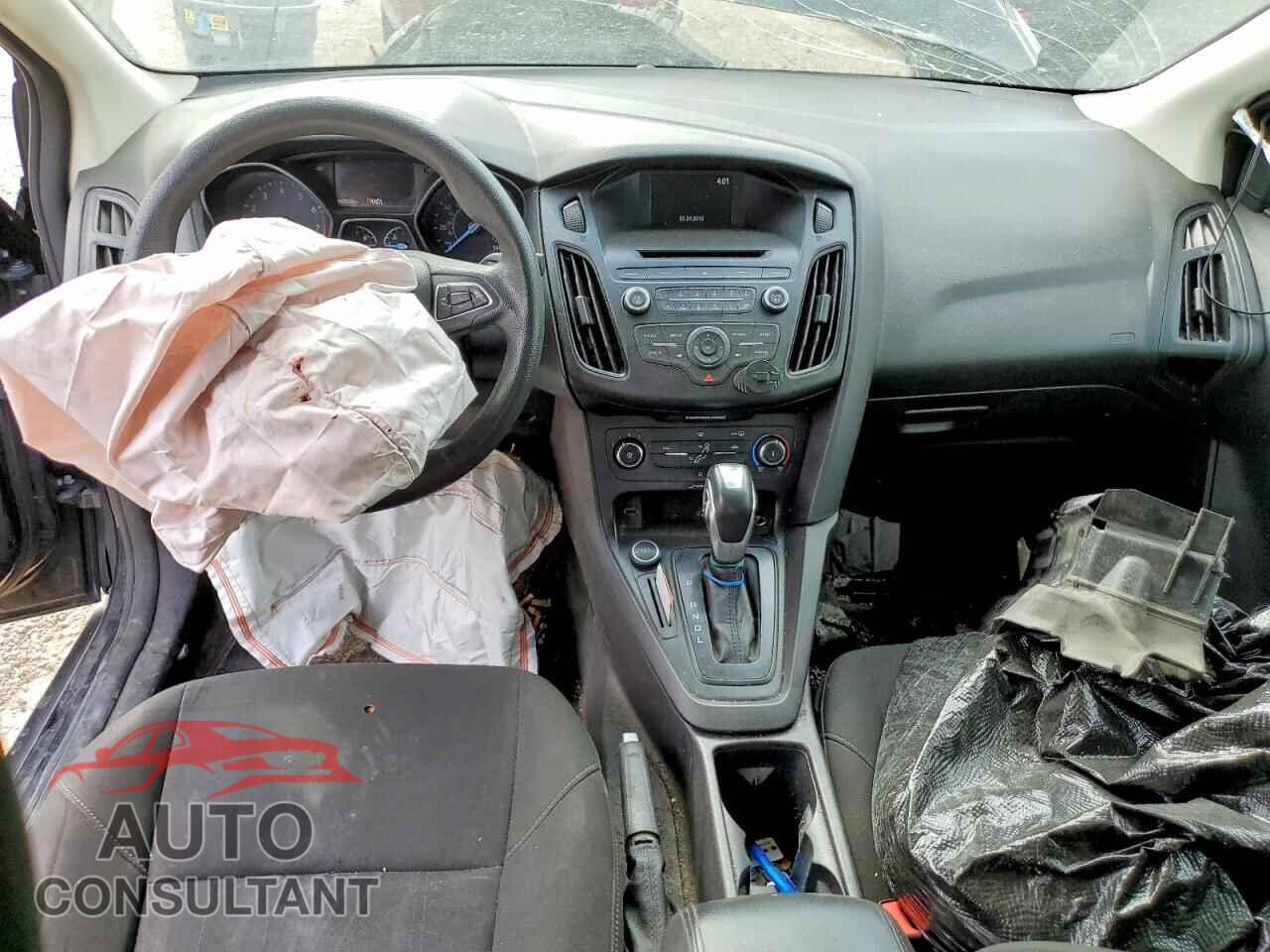 FORD FOCUS 2015 - 1FADP3F27FL244622
