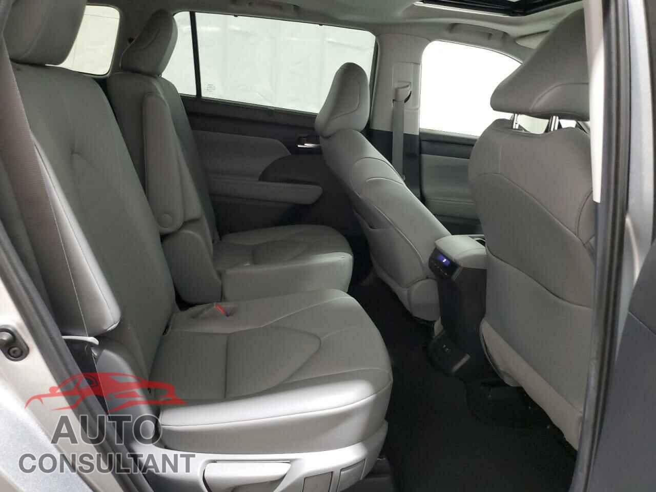 TOYOTA HIGHLANDER 2020 - 5TDGZRBH7LS503473