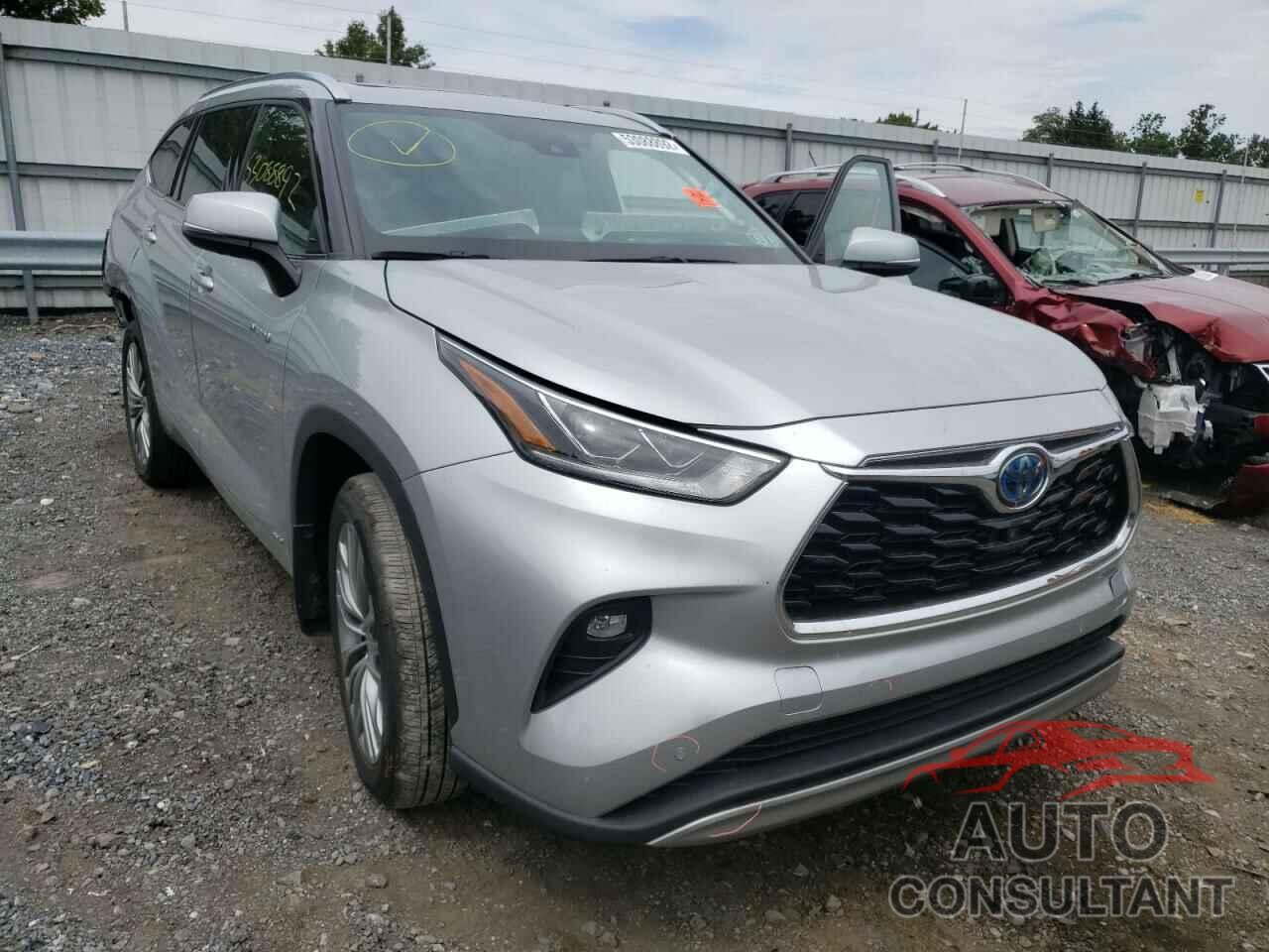 TOYOTA HIGHLANDER 2021 - 5TDEBRCH8MS037774
