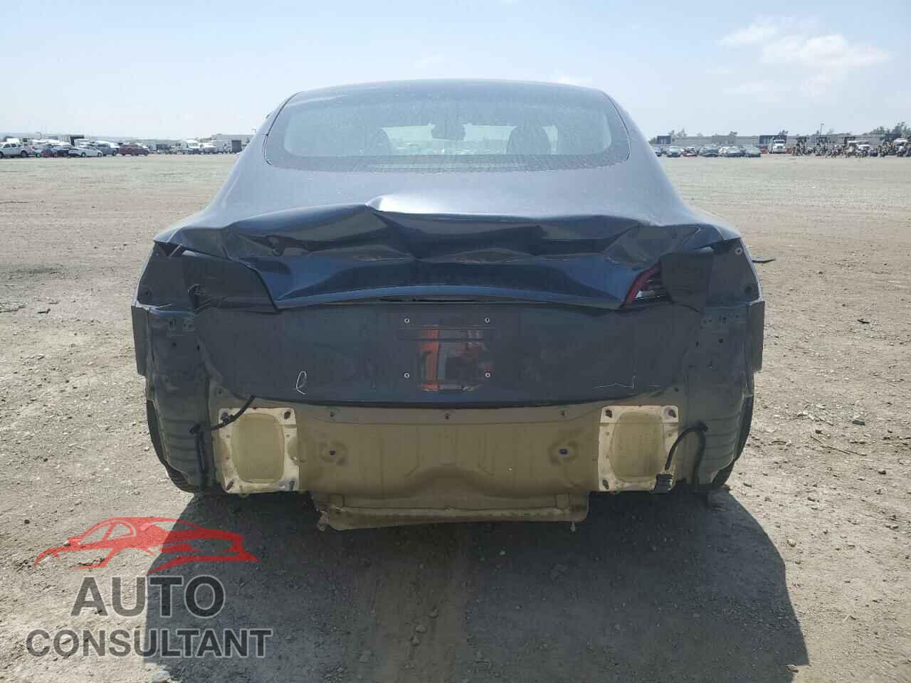 TESLA MODEL 3 2018 - 5YJ3E1EA9JF039646