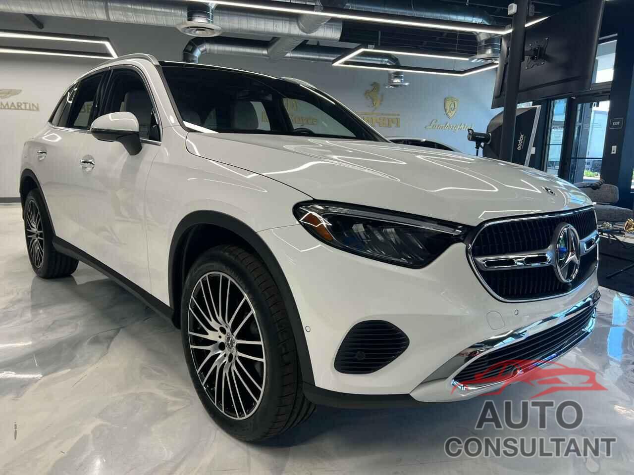 MERCEDES-BENZ GLC-CLASS 2024 - W1NKM4HB9RF120120