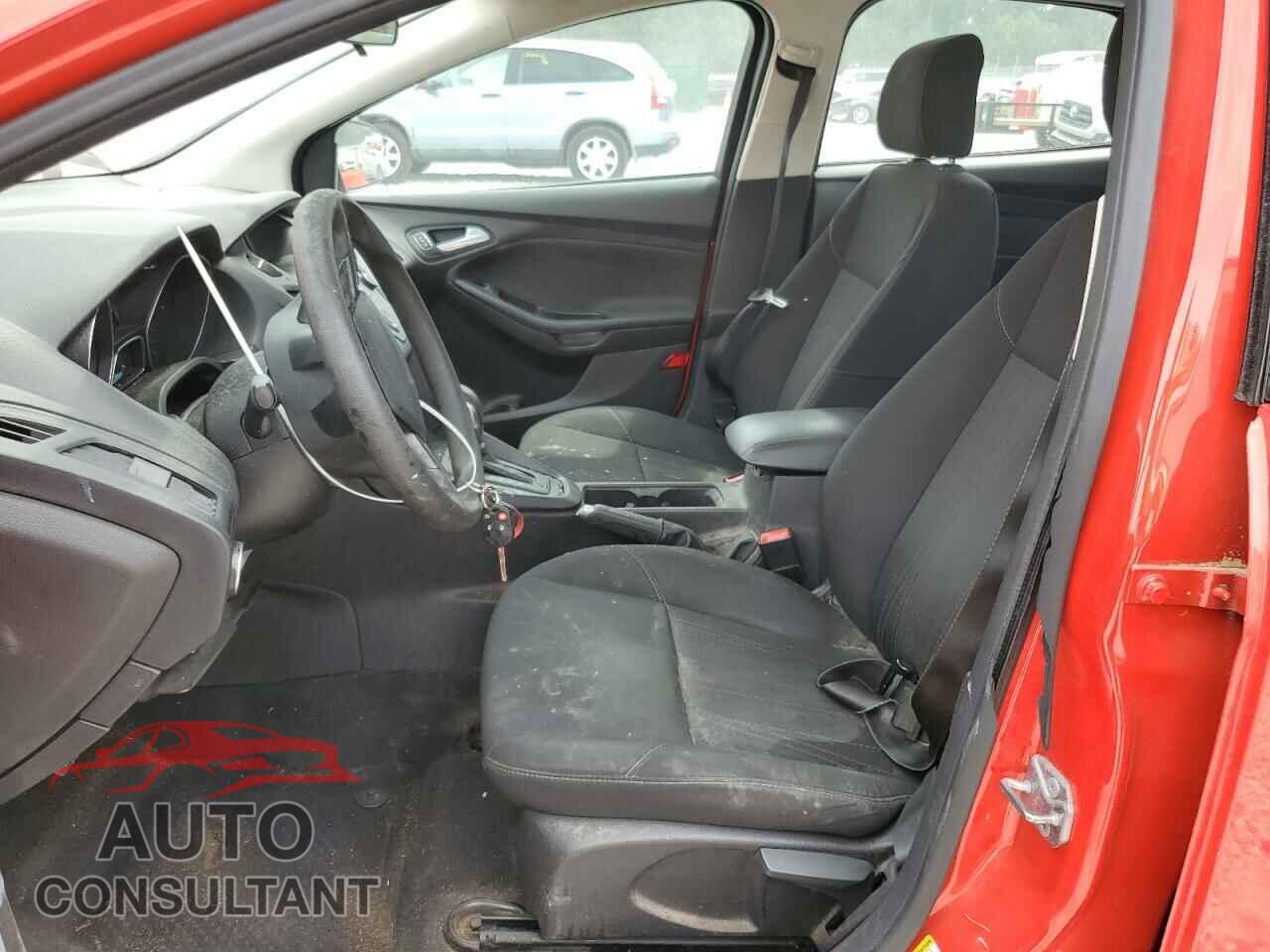 FORD FOCUS 2017 - 1FADP3F28HL294030