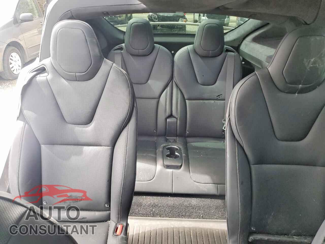 TESLA MODEL X 2024 - 7SAXCBE62RF453942