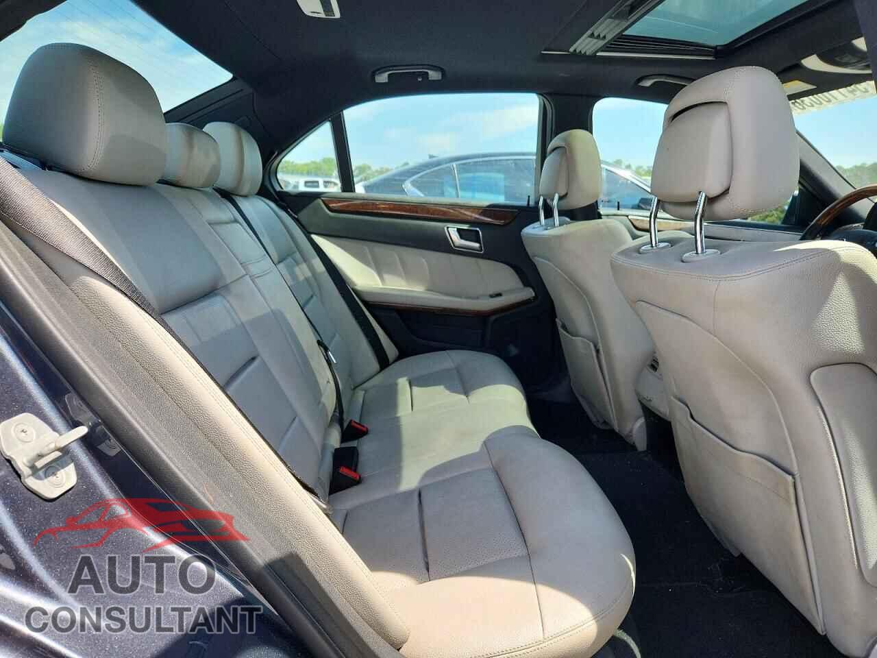 MERCEDES-BENZ E-CLASS 2012 - WDDHF5KB0CA532530