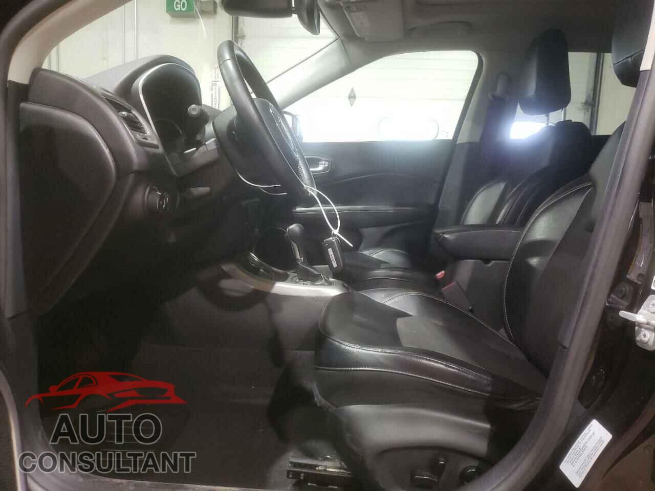 JEEP COMPASS 2017 - 3C4NJDBB8HT665266