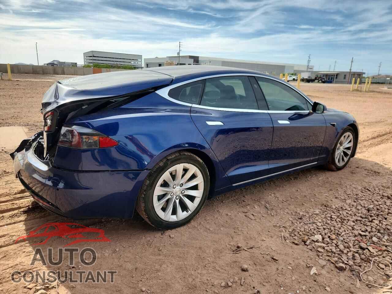 TESLA MODEL S 2017 - 5YJSA1E23HF198429