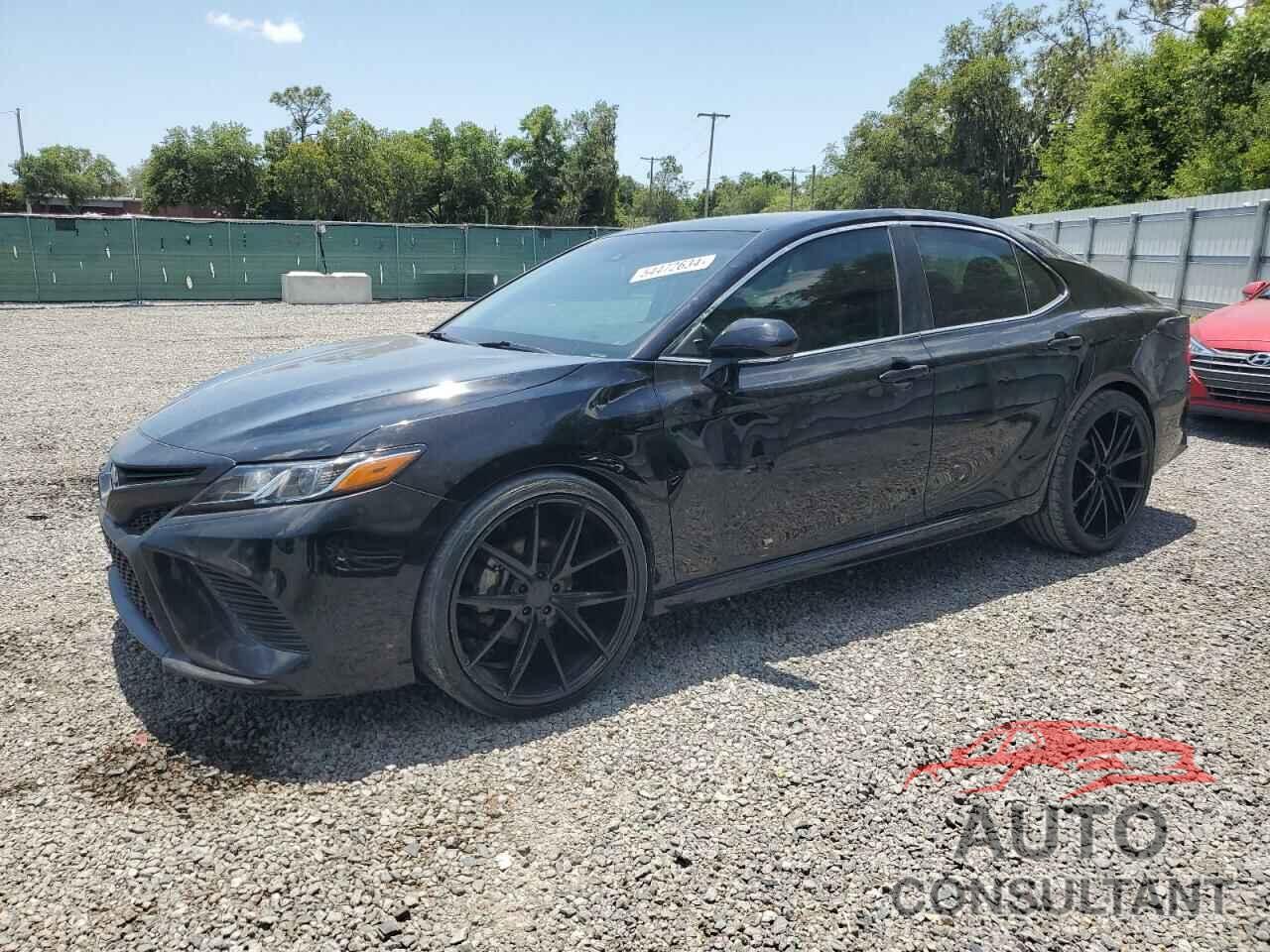 TOYOTA CAMRY 2018 - 4T1B11HK7JU063863