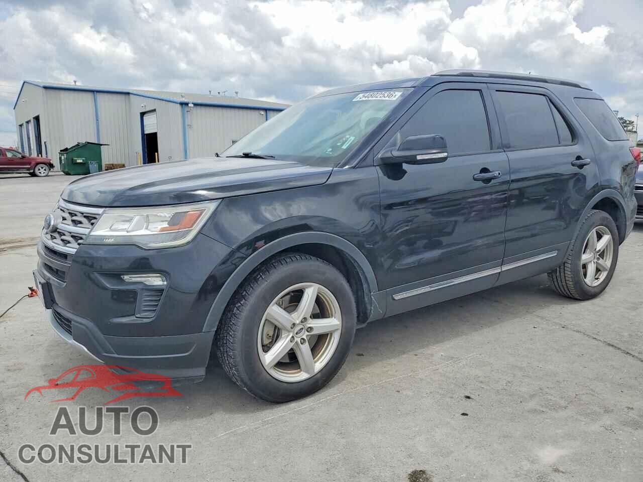 FORD EXPLORER 2018 - 1FM5K7D80JGA03543