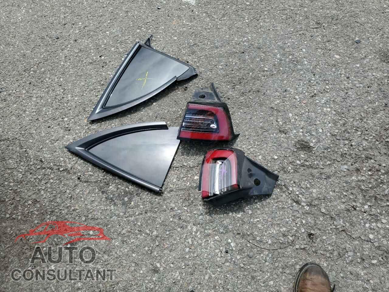 TESLA MODEL 3 2022 - 5YJ3E1EA2NF345366