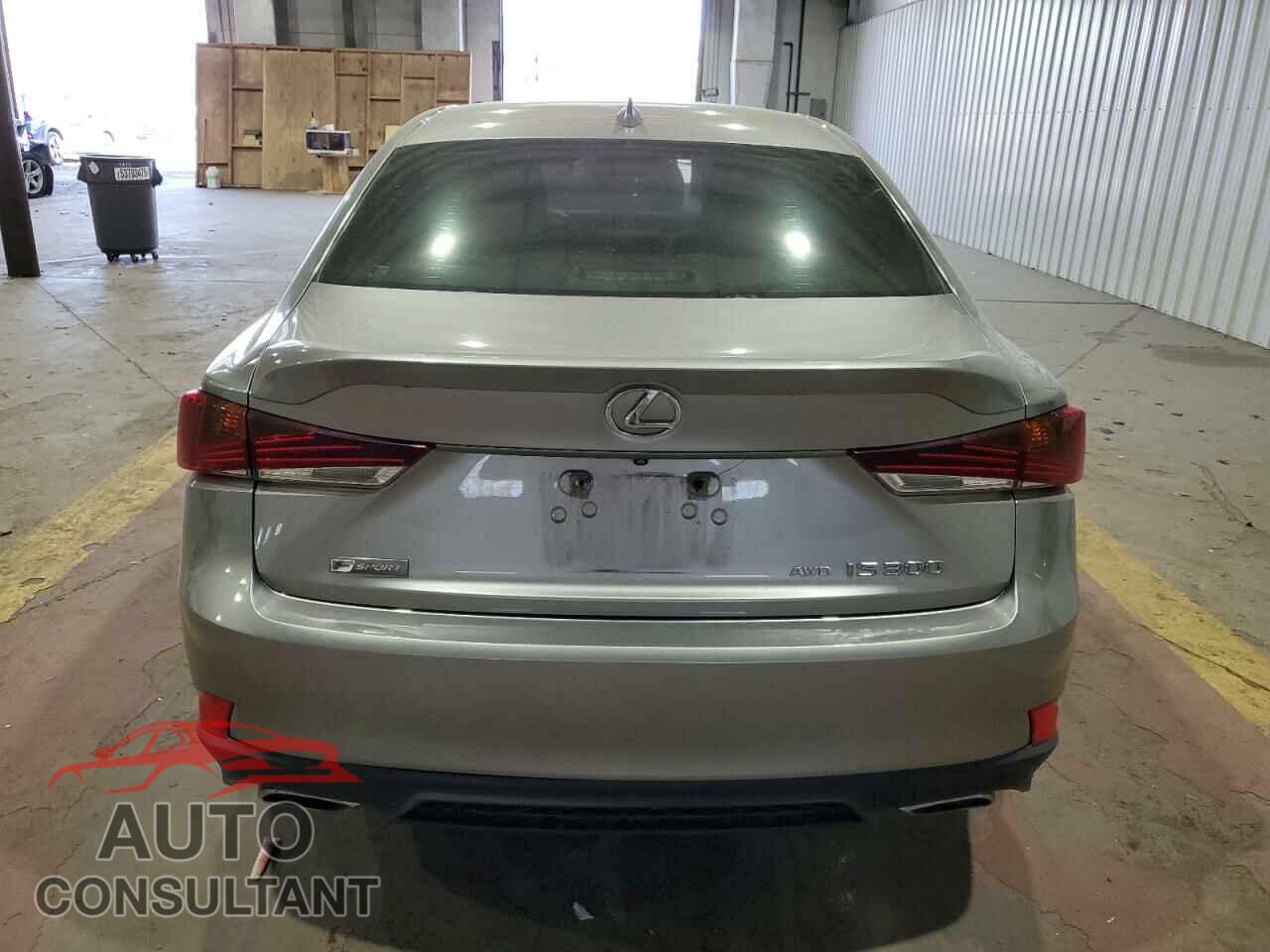 LEXUS IS 2018 - JTHC81D29J5026882