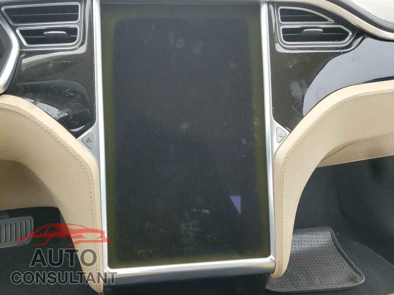 TESLA MODEL S 2013 - 5YJSA1AC2DFP10593
