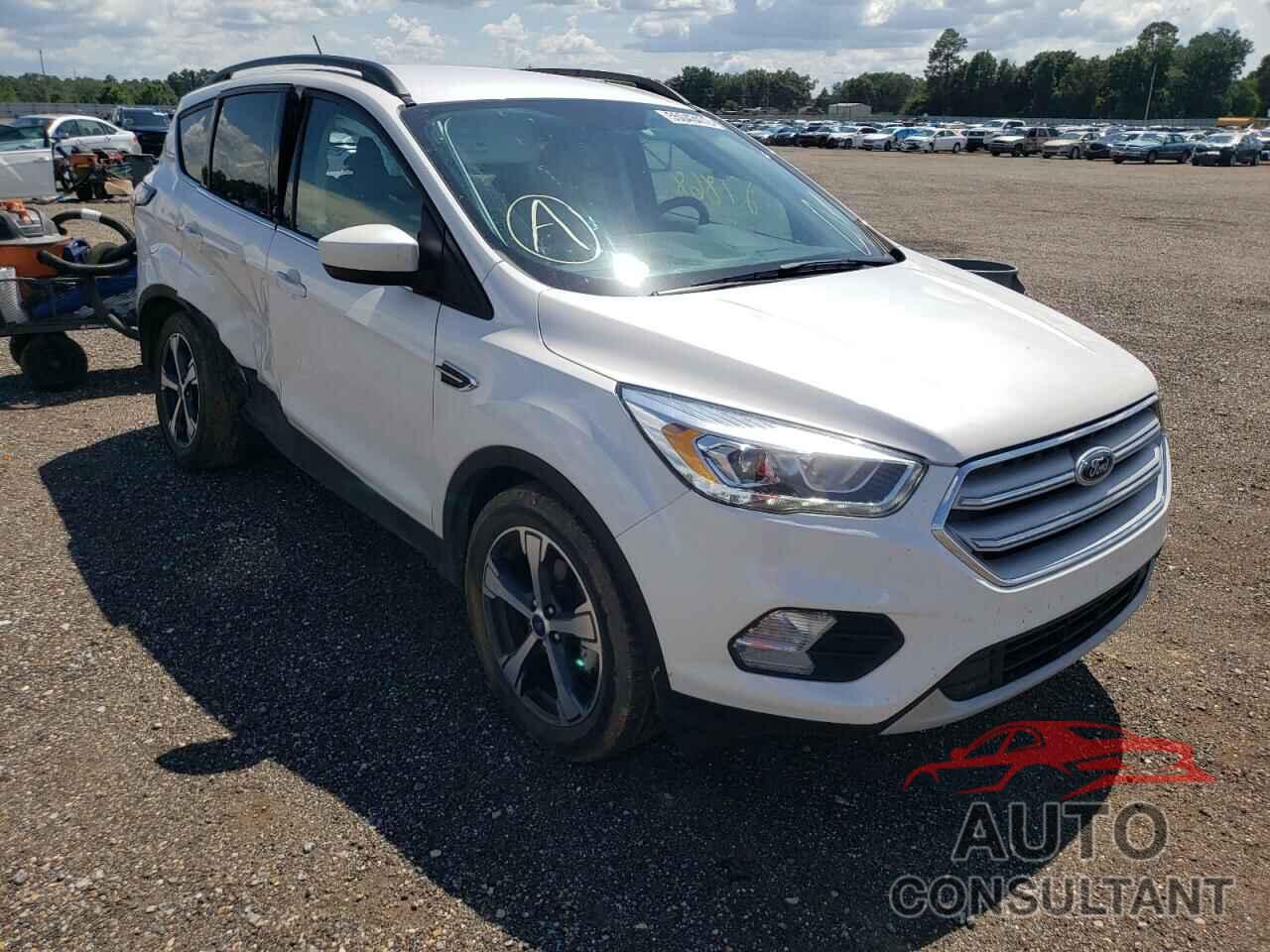 FORD ESCAPE 2018 - 1FMCU0HD1JUA33412