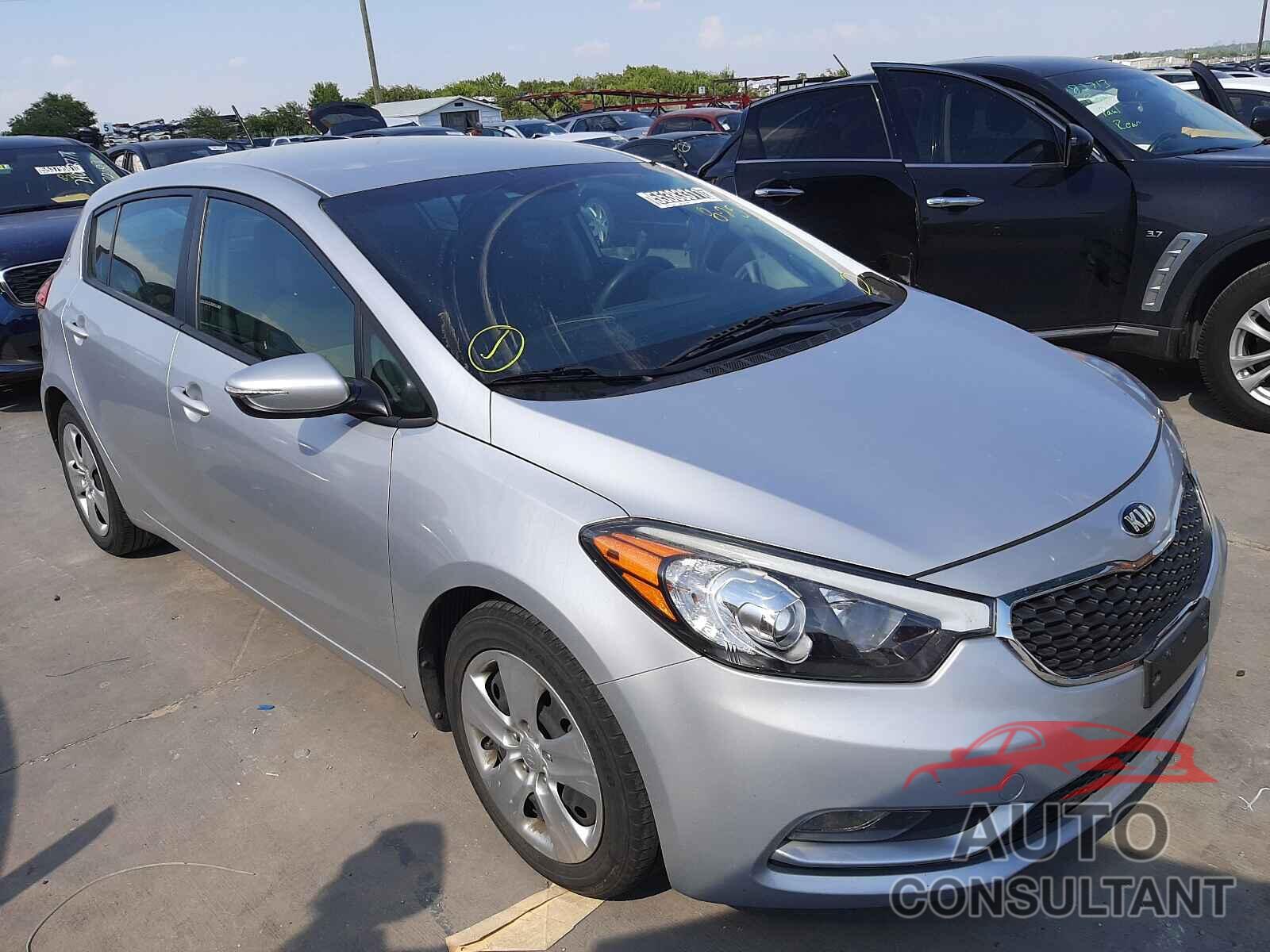 KIA FORTE 2016 - KNAFK5A89G5583250