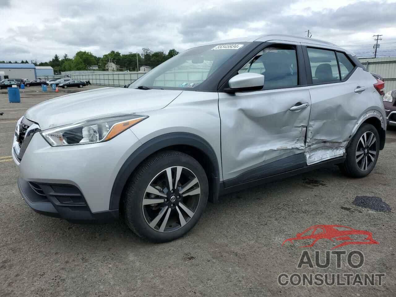 NISSAN KICKS 2018 - 3N1CP5CUXJL545585