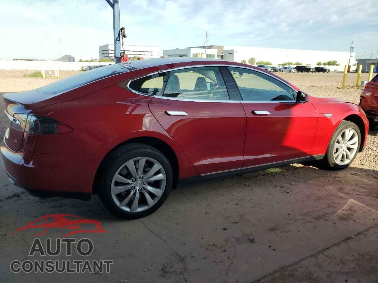 TESLA MODEL S 2013 - 5YJSA1CN6DFP22275