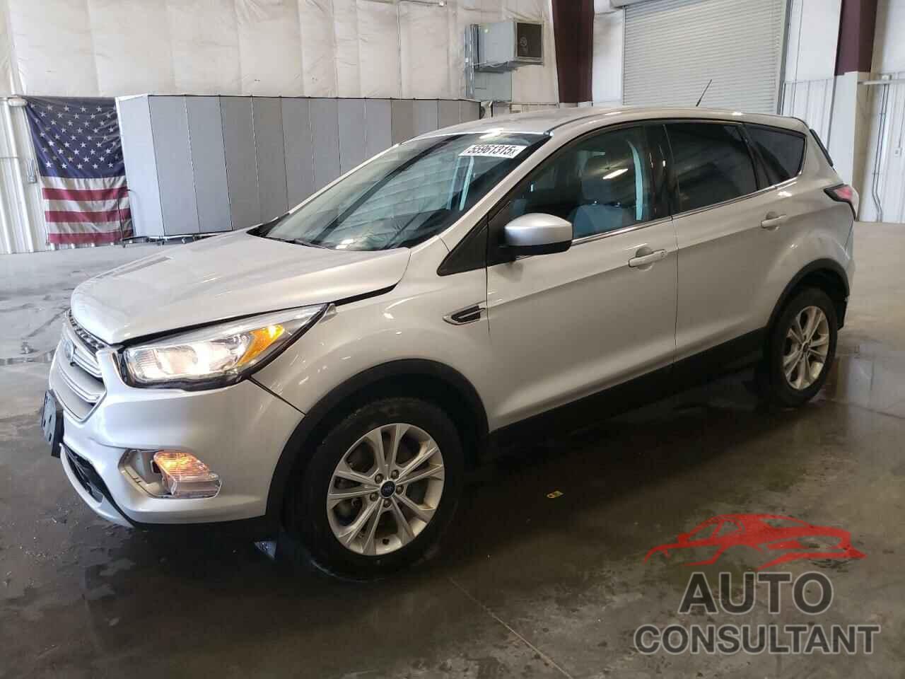 FORD ESCAPE 2017 - 1FMCU9G9XHUB15733
