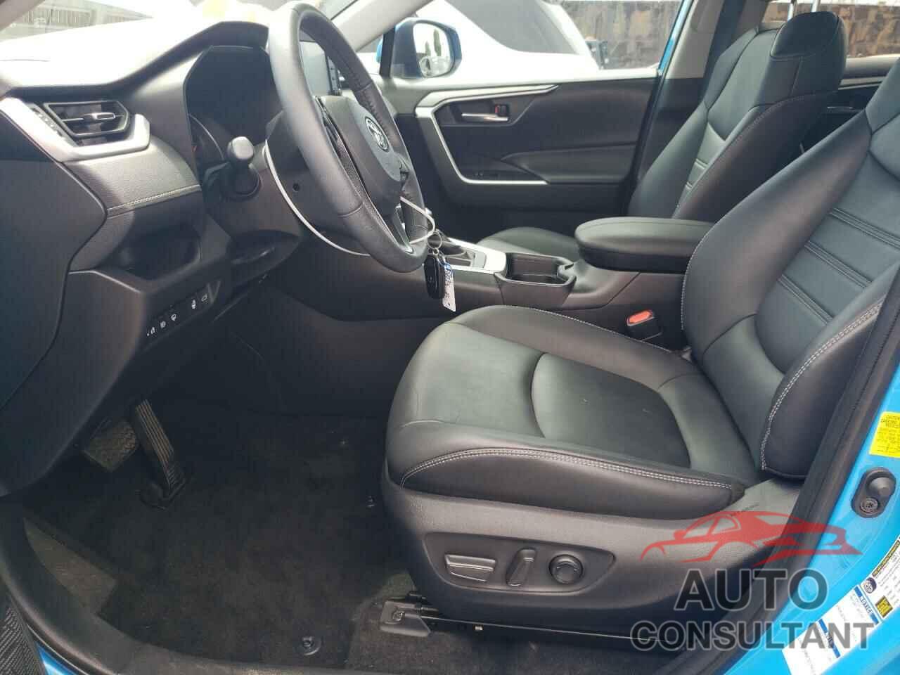TOYOTA RAV4 2021 - 2T3A1RFV9MW188379